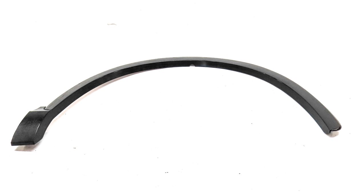 Thumbnail 4: 2016 AUDI Q3 (8U) FRONT RIGHT PASSENGER FENDER FLARE WHEEL TRIM MOULDING (Black)