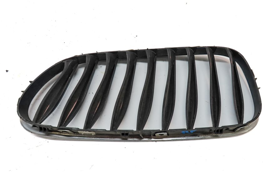 Thumbnail 6: 2003-2008 BMW Z4 (E85) FRONT LEFT & RIGHT CHROME HOOD VENT GRILLE SET (2)