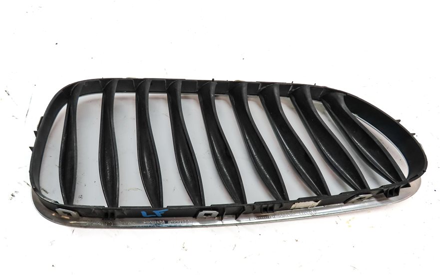 Thumbnail 9: 2003-2008 BMW Z4 (E85) FRONT LEFT & RIGHT CHROME HOOD VENT GRILLE SET (2)