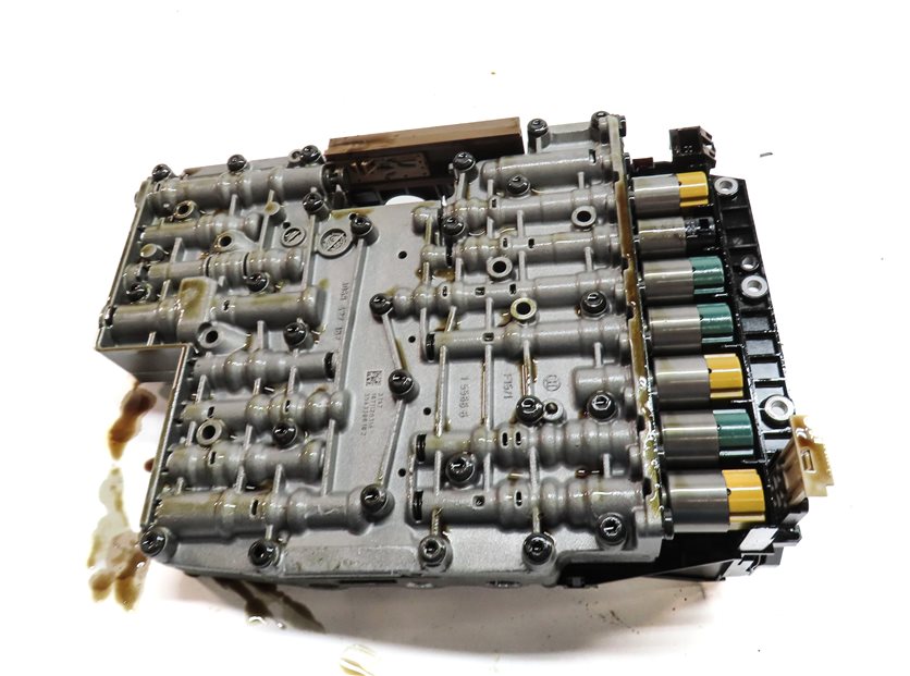Thumbnail 7: 06-08 BMW Z4 (E85) 3.0L 6HP-19 AUTOMATIC TRANSMISSION VALVE BODY w/ MECHATRONIC