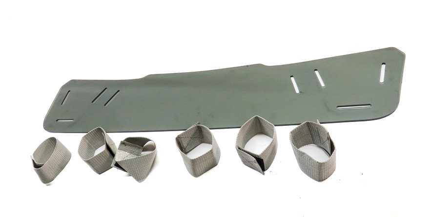 Thumbnail 2: 2007 BMW Z4 (E85) 3.0L REAR PLASTIC WINSHIELD WINDSCREEN w/ FASTENER STRAPS