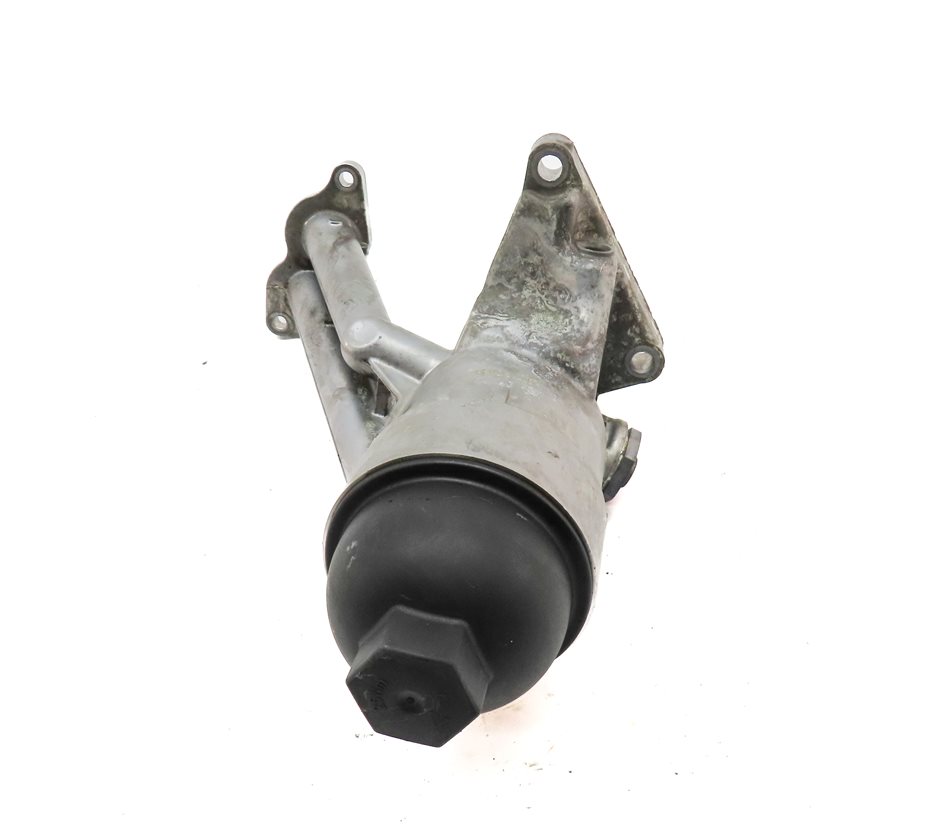 Thumbnail 4: 2010 AUDI S5 (B8 8T) 4.2L (CAUA) ENGINE MOTOR OIL FLUID FILTER HOUSING