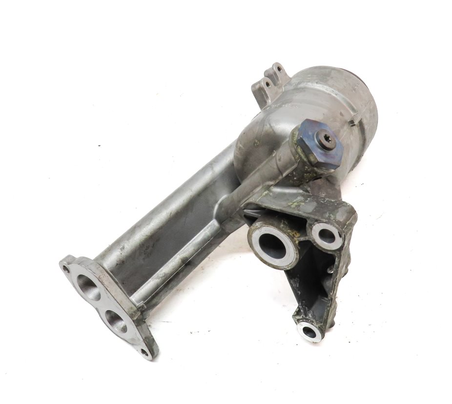 Thumbnail 5: 2010 AUDI S5 (B8 8T) 4.2L (CAUA) ENGINE MOTOR OIL FLUID FILTER HOUSING