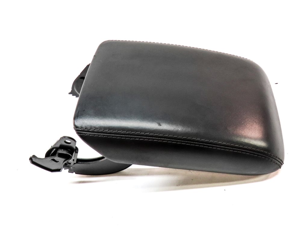 Thumbnail 4: 2008-2011 AUDI A5 S5 (B8 8T) FRONT CENTER CONSOLE ARMREST LID (Black)