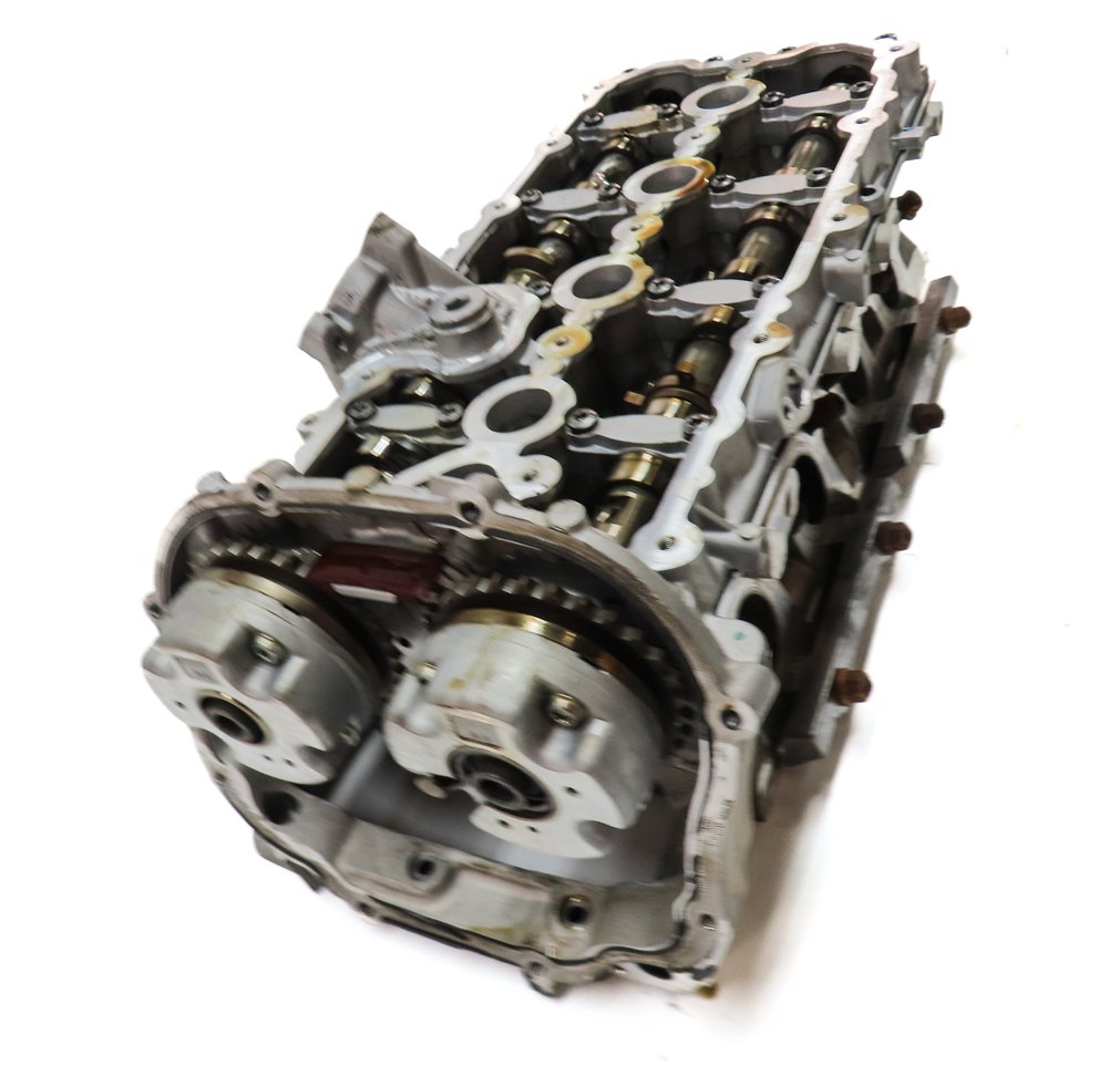 Thumbnail 5: 2009-2012 AUDI S5 (B8 8T) 4.2L TFSI V8 ENGINE RIGHT PASSENGER CYLINDER HEAD