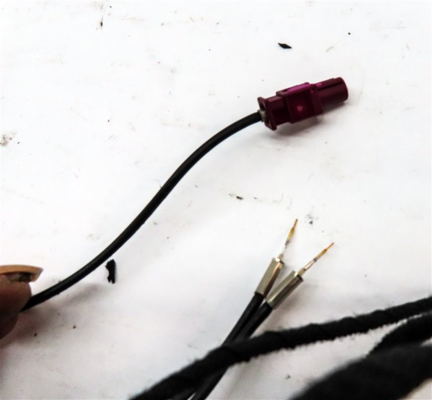 Thumbnail 8: 08-12 AUDI A5 (B8 8T) AM/FM PHONE SOS RADIO STEREO SHARK ANTENNA MAST (Black)