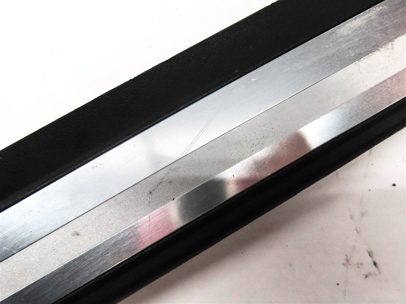 Thumbnail 8: 2010 AUDI S5 (B8 8T) FRONT LEFT & RIGHT DOOR SILL SCUFF TRIM PLATE SET/2