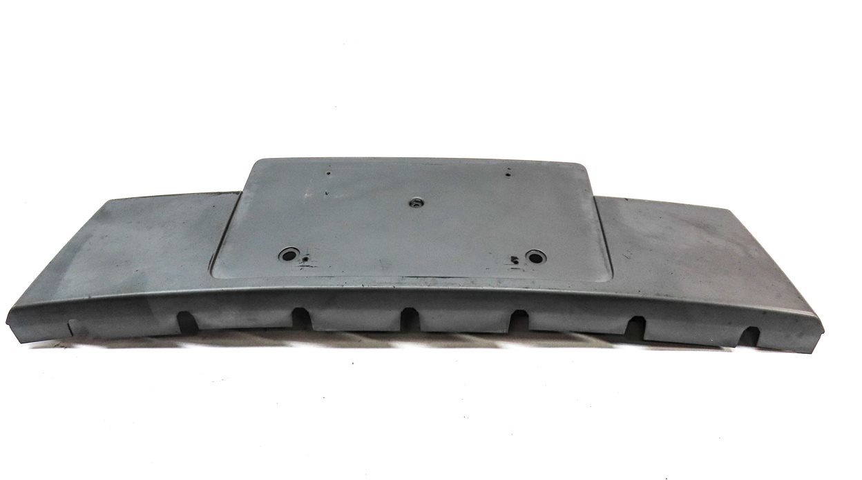Thumbnail 4: 2010 AUDI S5 (B8 8T) FRONT LOWER LICENSE PLATE MOUNT BRACKET (BLACK)