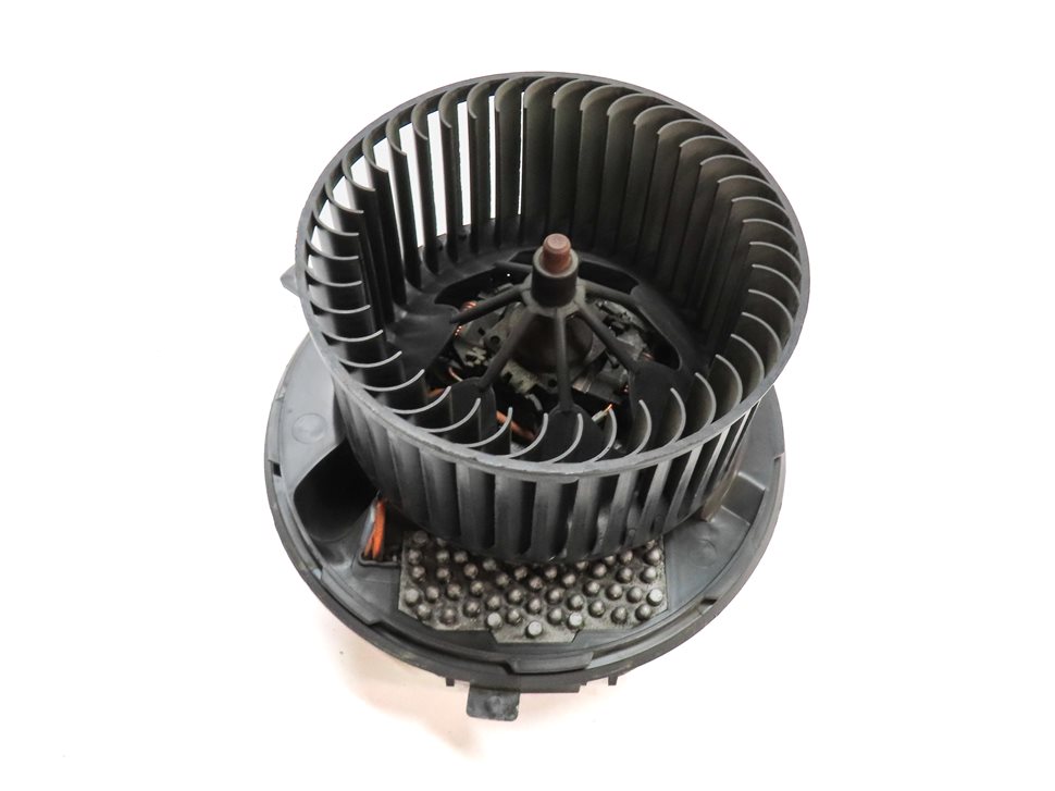 Thumbnail 1: 2015-2018 AUDI Q3 VW CC EOS TIGUAN (8U) FRONT HEATER A/C BLOWER FAN MOTOR