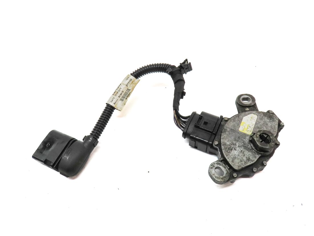 Thumbnail 6: 2015 AUDI Q3 PREM+ (8U) 2.0L (CCTA) ENGINE NEUTRAL SAFETY SWITCH w/ WIRE HARNESS
