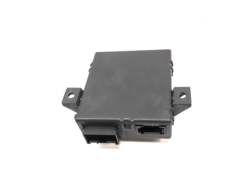 Thumbnail 5: 2015-2018 AUDI Q3 (8U) GATEWAY INTERFACE CONTROL MODULE