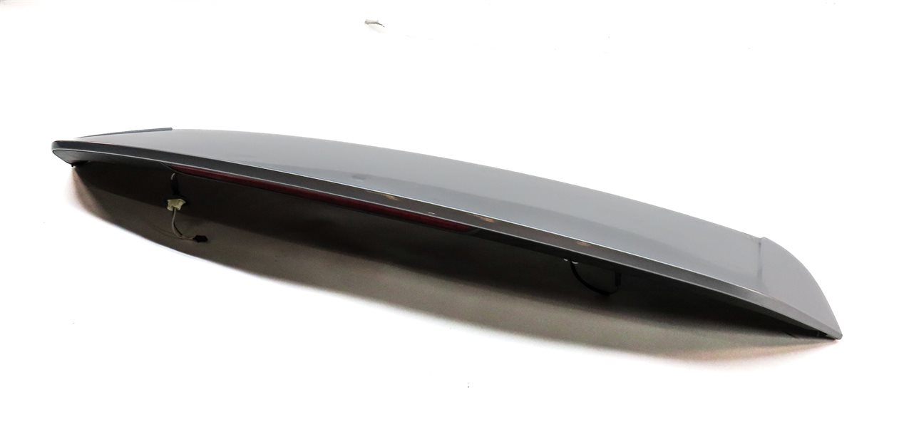 Thumbnail 1: 2015-2018 AUDI Q3 (8U) REAR SPOILER WING w/ THIRD 3rd BRAKE LIGHT (Silver)