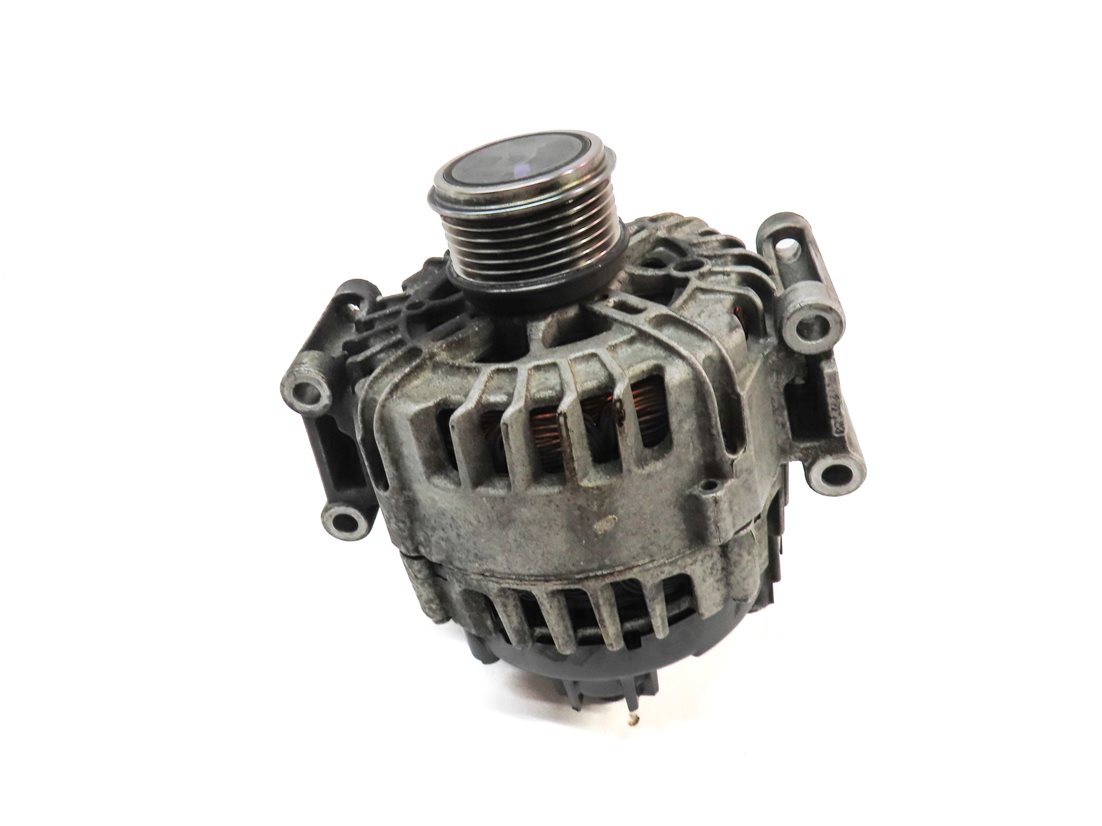 Thumbnail 2: 2015-2018 AUDI Q3 (8U) 2.0L ENGINE 140 AMP ALTERNATOR POWER GENERATOR (VALEO)