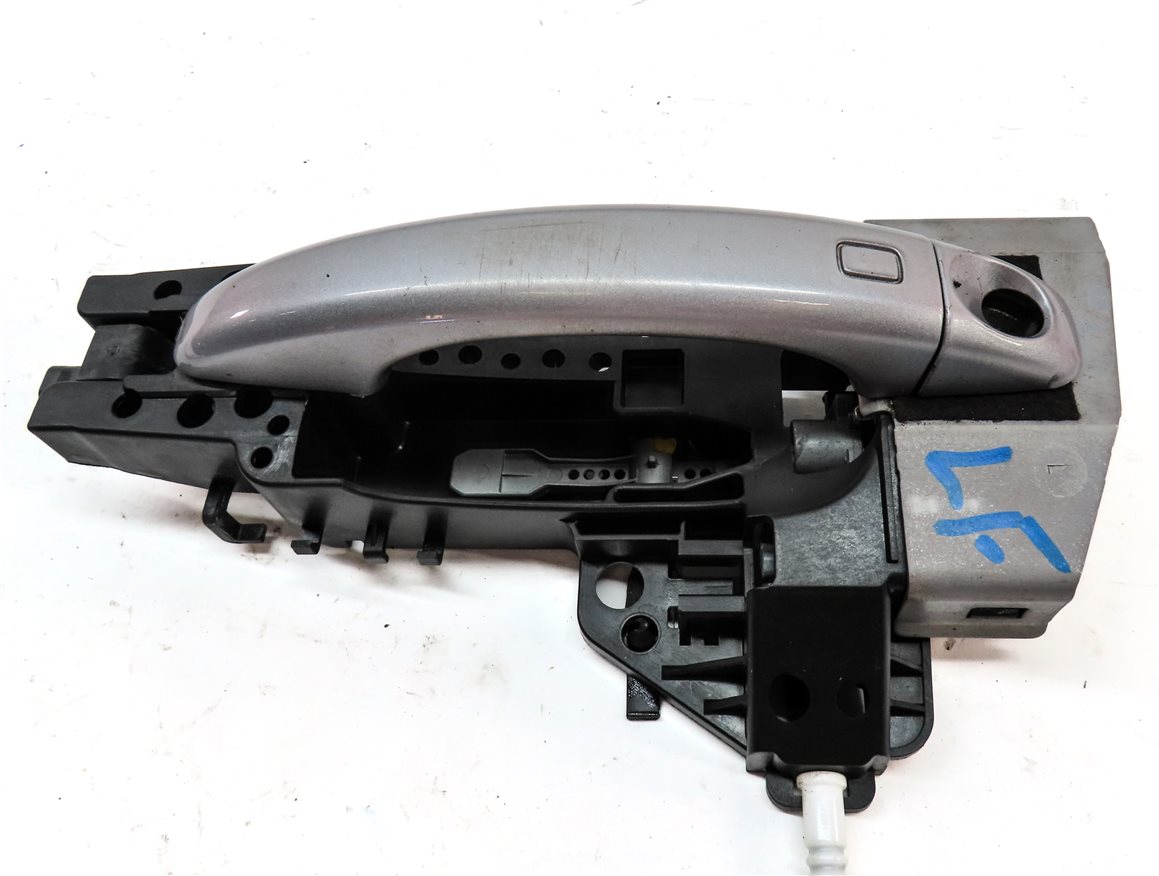 Thumbnail 5: 2015-2018 AUDI Q3 (8U) FRONT LEFT DRIVER DOOR HANDLE (Silver)