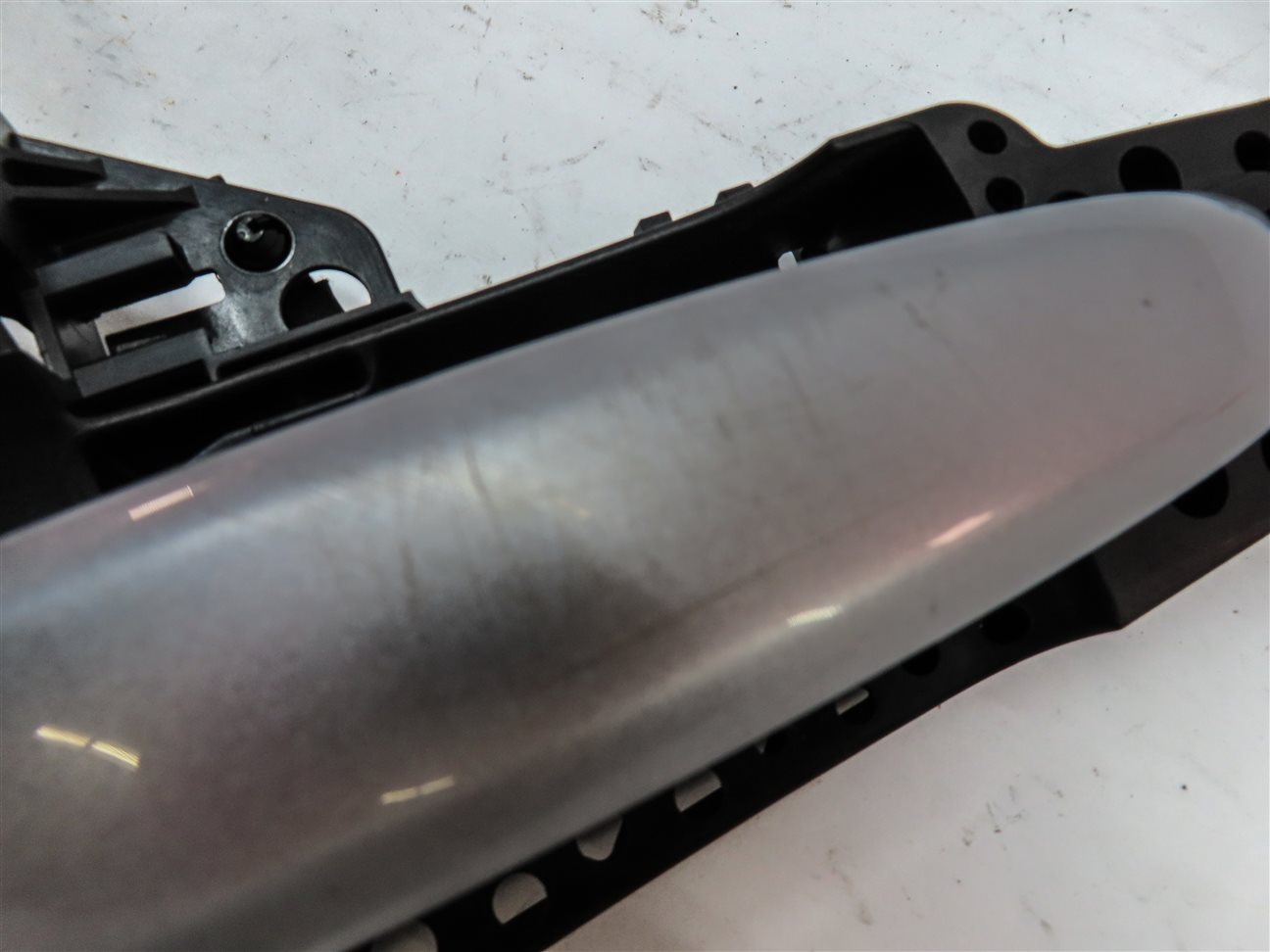 Thumbnail 7: 2015-2018 AUDI Q3 (8U) FRONT LEFT DRIVER DOOR HANDLE (Silver)