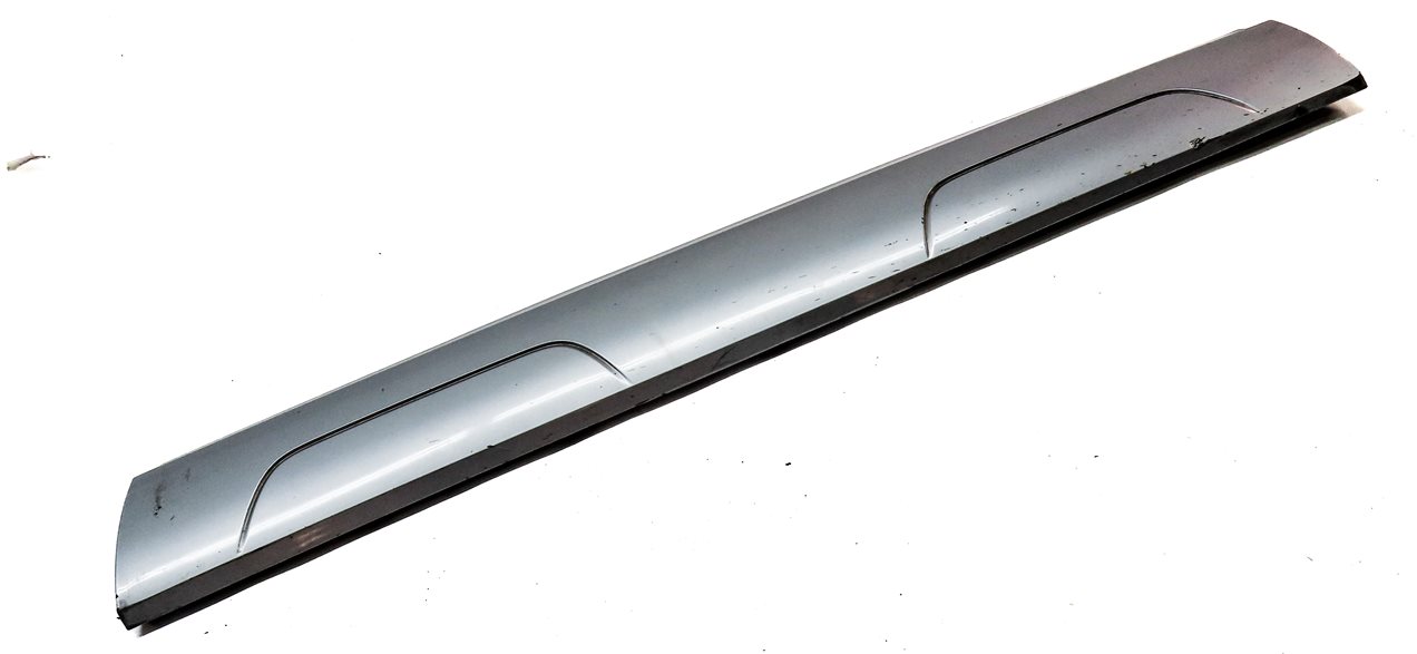 Thumbnail 3: 15 AUDI Q3 (8U) FRONT RIGHT PASSENGER EXTERIOR LOWER DOOR TRIM MOULDING (Silver)