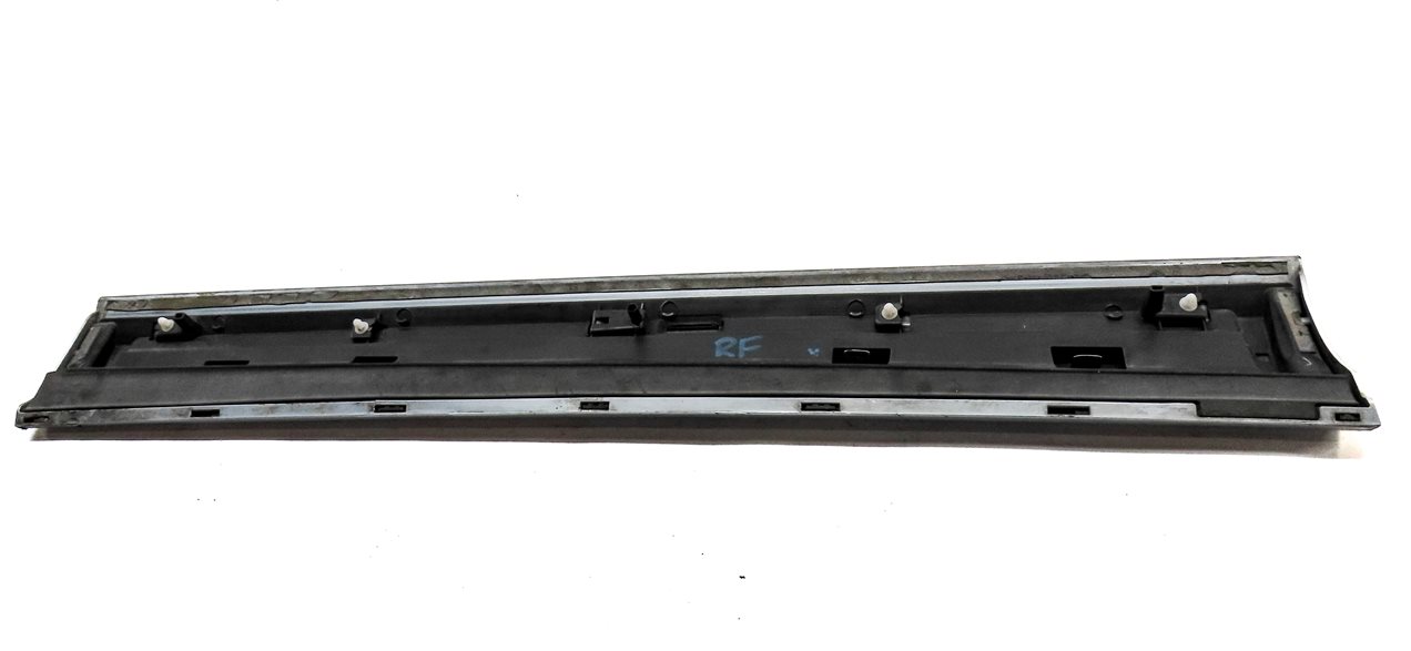 Thumbnail 5: 15 AUDI Q3 (8U) FRONT RIGHT PASSENGER EXTERIOR LOWER DOOR TRIM MOULDING (Silver)