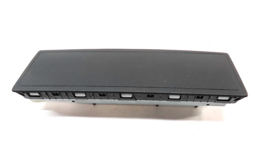 Thumbnail 4: 17-19 AUDI A3 S3 RS3 (8V) FRONT RIGHT PASSENGER KNEE SRS AIRBAG AIR BAG (BLACK)