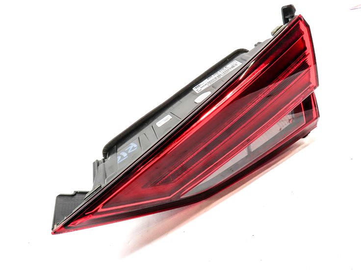 Thumbnail 4: 17-19 AUDI A3 (8V) REAR RIGHT INNER TRUNK MOUNTED LED TAILLIGHT TAIL LIGHT LAMP