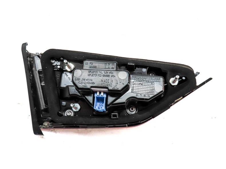 Thumbnail 5: 17-19 AUDI A3 (8V) REAR RIGHT INNER TRUNK MOUNTED LED TAILLIGHT TAIL LIGHT LAMP