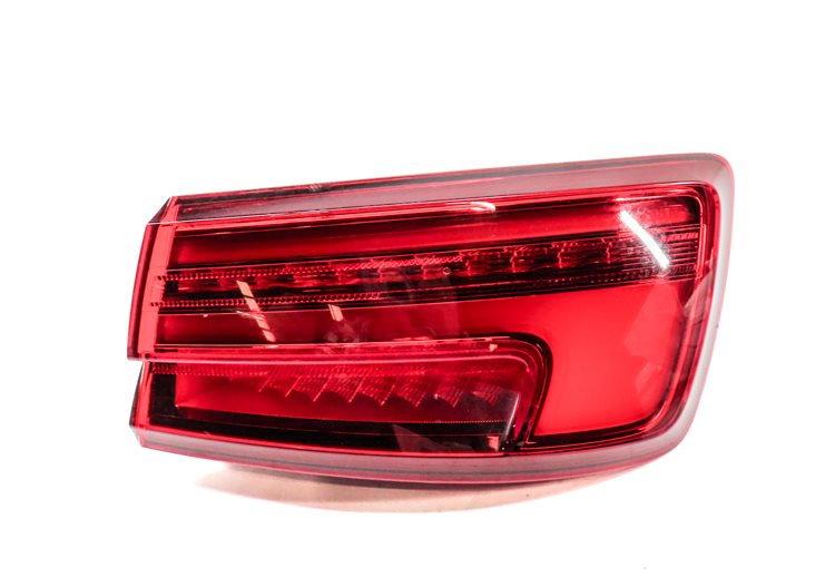 Thumbnail 3: 17-19 AUDI A3 (8V) REAR RIGHT OUTER QUARTER PANEL LED TAILLIGHT TAIL LIGHT LAMP