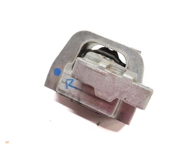 2018 AUDI A3 (8V) 2.0L (CZRA) RIGHT ENGINE MOTOR MOUNT BRACKET