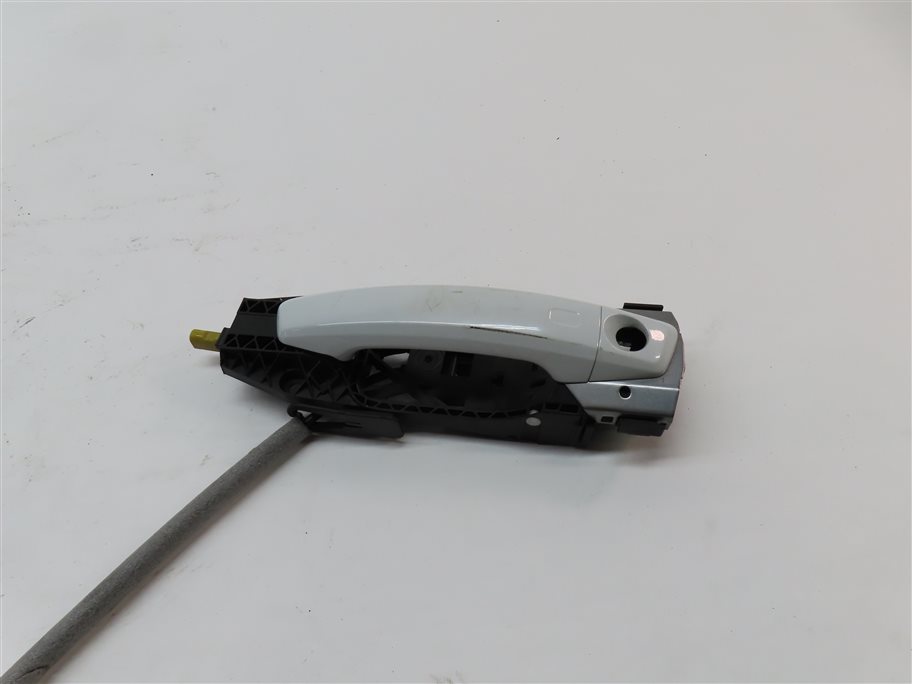 Thumbnail 4: 15-18 AUDI A3 S3 RS3 TT (8V MK3) LEFT FRONT DRIVER KEYLESS DOOR HANDLE (White)