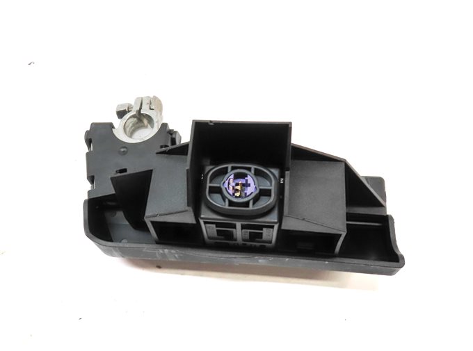 Thumbnail 4: 2012 AUDI Q5 (B8 8R) NEGATIVE BATTERY SAFETY OVERLOAD FUSE
