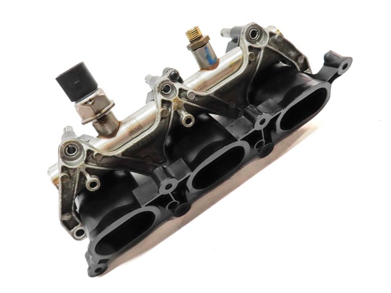 Thumbnail 3: 2012 AUDI Q5 (B8 8R) 3.2L (CALB) ENGINE LEFT LOWER INTAKE MANIFOLD w/ FUEL RAIL