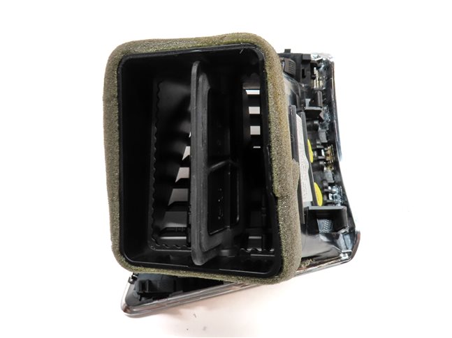 Thumbnail 4: 2012 AUDI Q5 (B8 8R) FRONT RIGHT PASSENGER DASH HVAC A/C HEATER AIR VENT (BLACK)