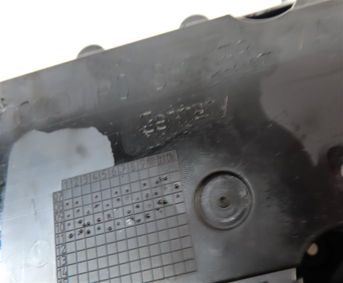 Thumbnail 7: 2012 AUDI Q5 (B8 8R) FRONT CENTER CONSOLE COOLED/HEATED CUPHOLDER INSERT