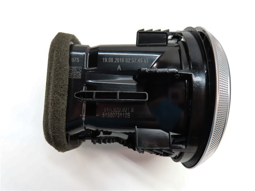 Thumbnail 10: 17 AUDI A3 (8V) FRONT LEFT CENTER RIGHT DASH HEAT AIR AC HVAC VENT SET/4 (Black)