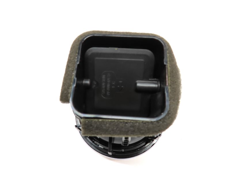 Thumbnail 4: 17 AUDI A3 (8V) FRONT LEFT CENTER RIGHT DASH HEAT AIR AC HVAC VENT SET/4 (Black)