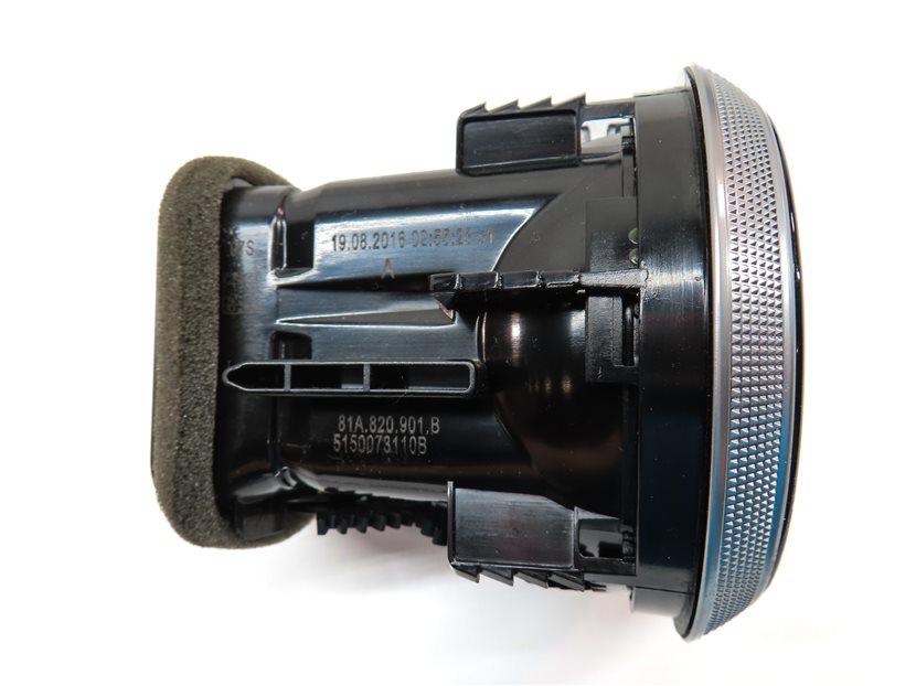 Thumbnail 9: 17 AUDI A3 (8V) FRONT LEFT CENTER RIGHT DASH HEAT AIR AC HVAC VENT SET/4 (Black)
