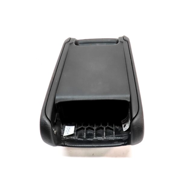 Thumbnail 7: 15-20 AUDI A3 S3 (8V) FRONT CENTER CONSOLE ARM REST LID (Black)