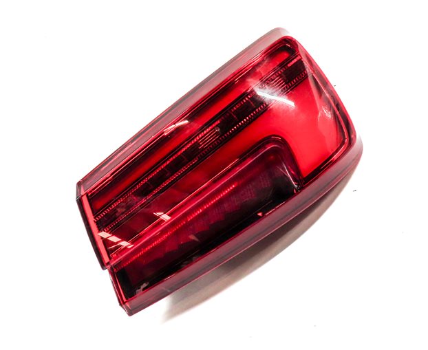 Thumbnail 4: 17-19 AUDI A3 (8V) REAR RIGHT OUTER QUARTER PANEL LED TAILLIGHT TAIL LIGHT LAMP