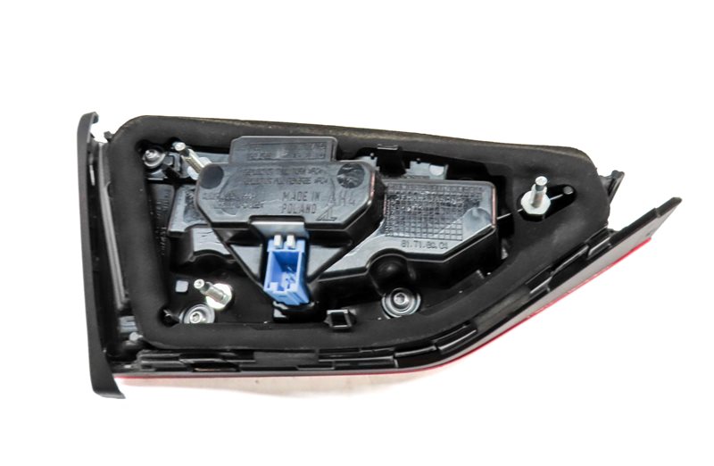 Thumbnail 7: 17-19 AUDI A3 (8V) REAR RIGHT INNER TRUNK MOUNTED LED TAILLIGHT TAIL LIGHT LAMP