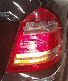 Thumbnail 2: 07-09 MERCEDES BENZ GL320 GL450 GL550 (X164) RIGHT TAILLIGHT BRAKE LIGHT LAMP