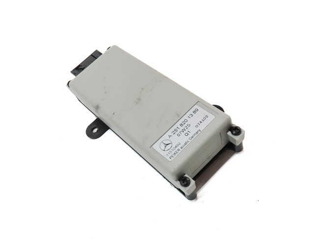 Thumbnail 3: 08-09 MERCEDES GL320 GL450 GL550 ML320 ML350 (X164 W164) RADIO ANTENNA AMPLIFIER