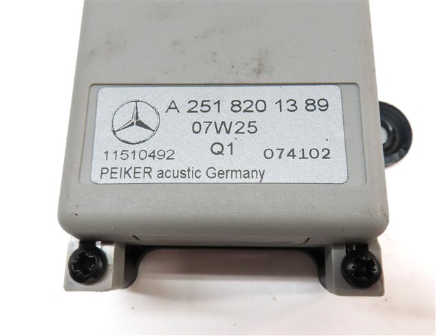 Thumbnail 4: 08-09 MERCEDES GL320 GL450 GL550 ML320 ML350 (X164 W164) RADIO ANTENNA AMPLIFIER