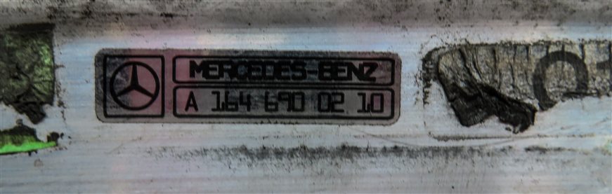 Thumbnail 5: 2008 MERCEDES GL450 (X164) RIGHT RUNNING BOARD MOUNTING MOUNT BRACKET
