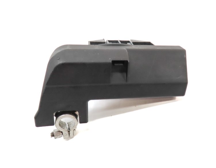 Thumbnail 6: 2012 AUDI A4 (B8 8K) POSITIVE BATTERY TERMINAL OVERLOAD CIRCUIT MODULE
