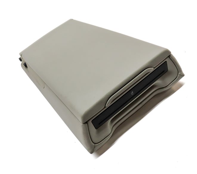 Thumbnail 3: 2012 AUDI A4 (B8 8K) REAR SEAT CENTER CONSOLE ARMREST COMPARTMENT (Grey)