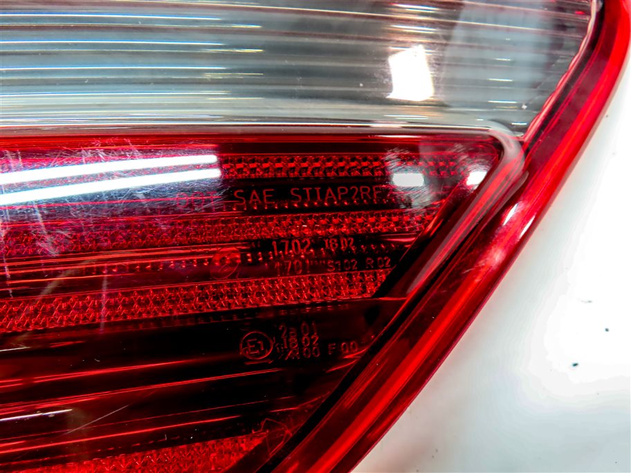 Thumbnail 7: 06-08 MERCEDES ML320 ML350 ML500 ML550 (W164) RIGHT TAILLIGHT BRAKE LIGHT LAMP