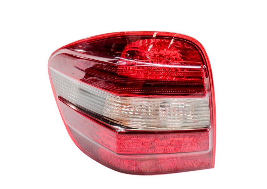 Thumbnail 4: 06-08 MERCEDES ML320 ML350 ML500 ML550 (W164) LEFT TAILLIGHT BRAKE LIGHT LAMP