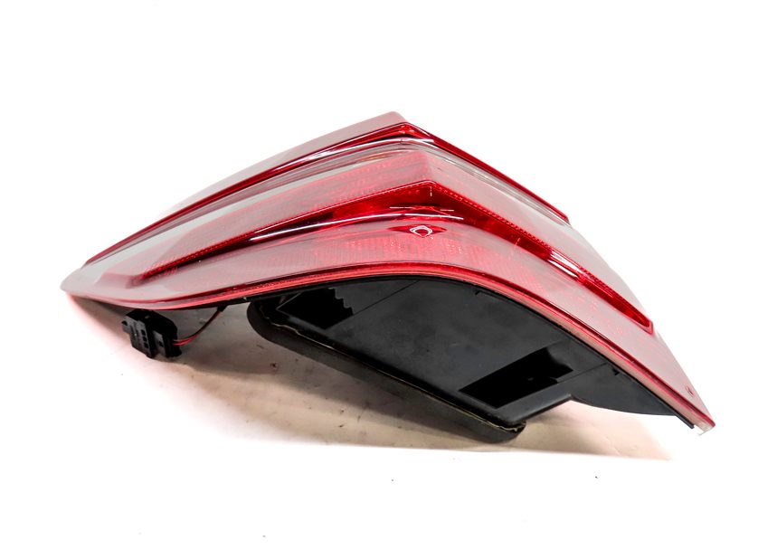 Thumbnail 5: 06-08 MERCEDES ML320 ML350 ML500 ML550 (W164) LEFT TAILLIGHT BRAKE LIGHT LAMP