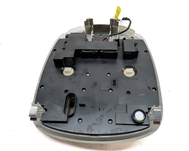 Thumbnail 7: 2006 MERCEDES ML350 (W164) FRONT INTERIOR DOMELIGHT LAMP w/SWITCHES (Gray)
