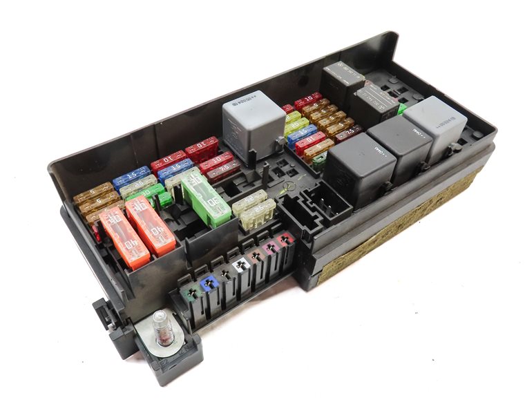 Thumbnail 3: 2006 MERCEDES ML350 (W164) 3.5L (272.967) REAR FUSE RELAY BOX PANEL MODULE