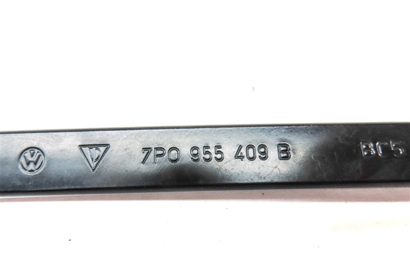 Thumbnail 5: 2012 PORSCHE CAYENNE (958) FRONT LEFT & RIGHT WINDSHIELD WIPER ARM SET/2