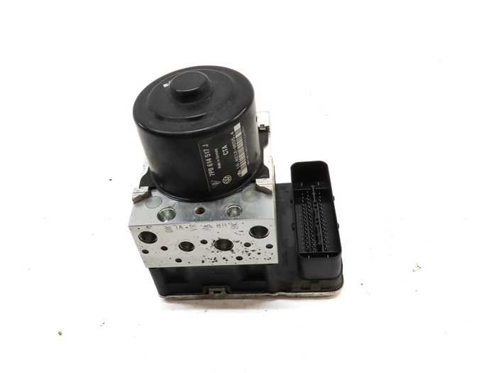 Thumbnail 2: 2011-2012 PORSCHE CAYENNE (958) ABS ANTI LOCK BRAKE PUMP w/ MODULE